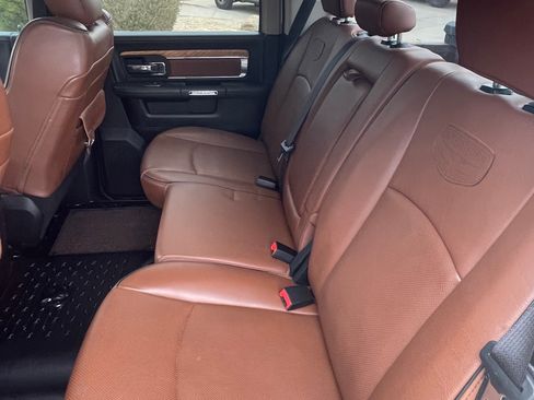 Used 2018 RAM 3500 Laramie Longhorn image 13