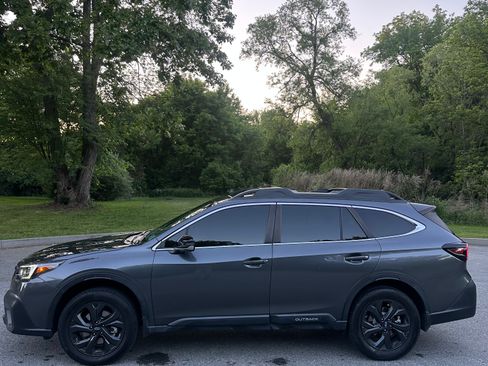 Used 2021 Subaru Outback Onyx Edition XT w/ Popular Package #2 AWD/4WD image 10