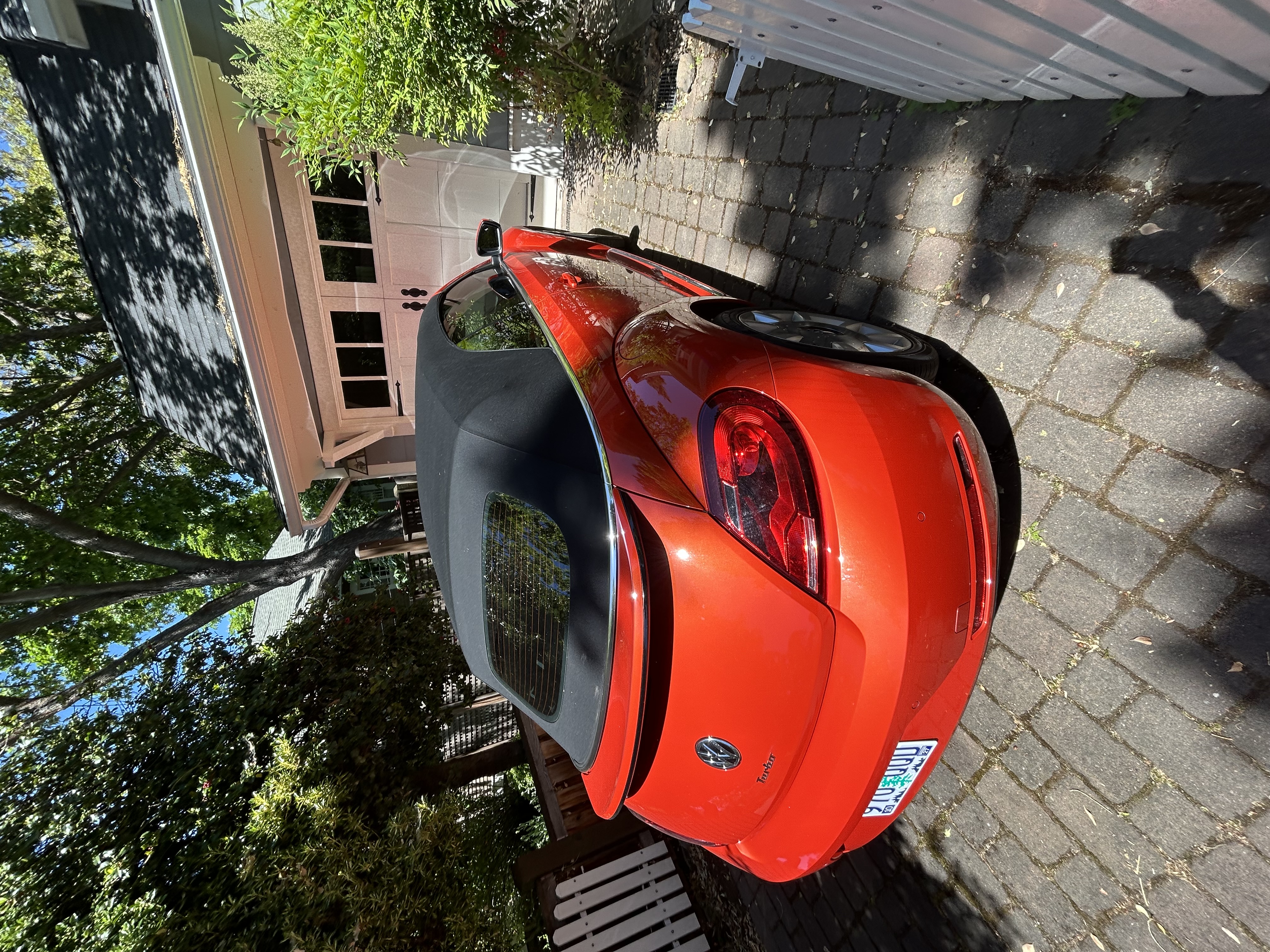 Used 2017 Volkswagen Beetle 1.8T S FWD image 12