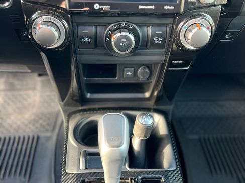 Used 2023 Toyota 4Runner TRD Off-Road Premium w/ Off Road Premium Plus Package image 10