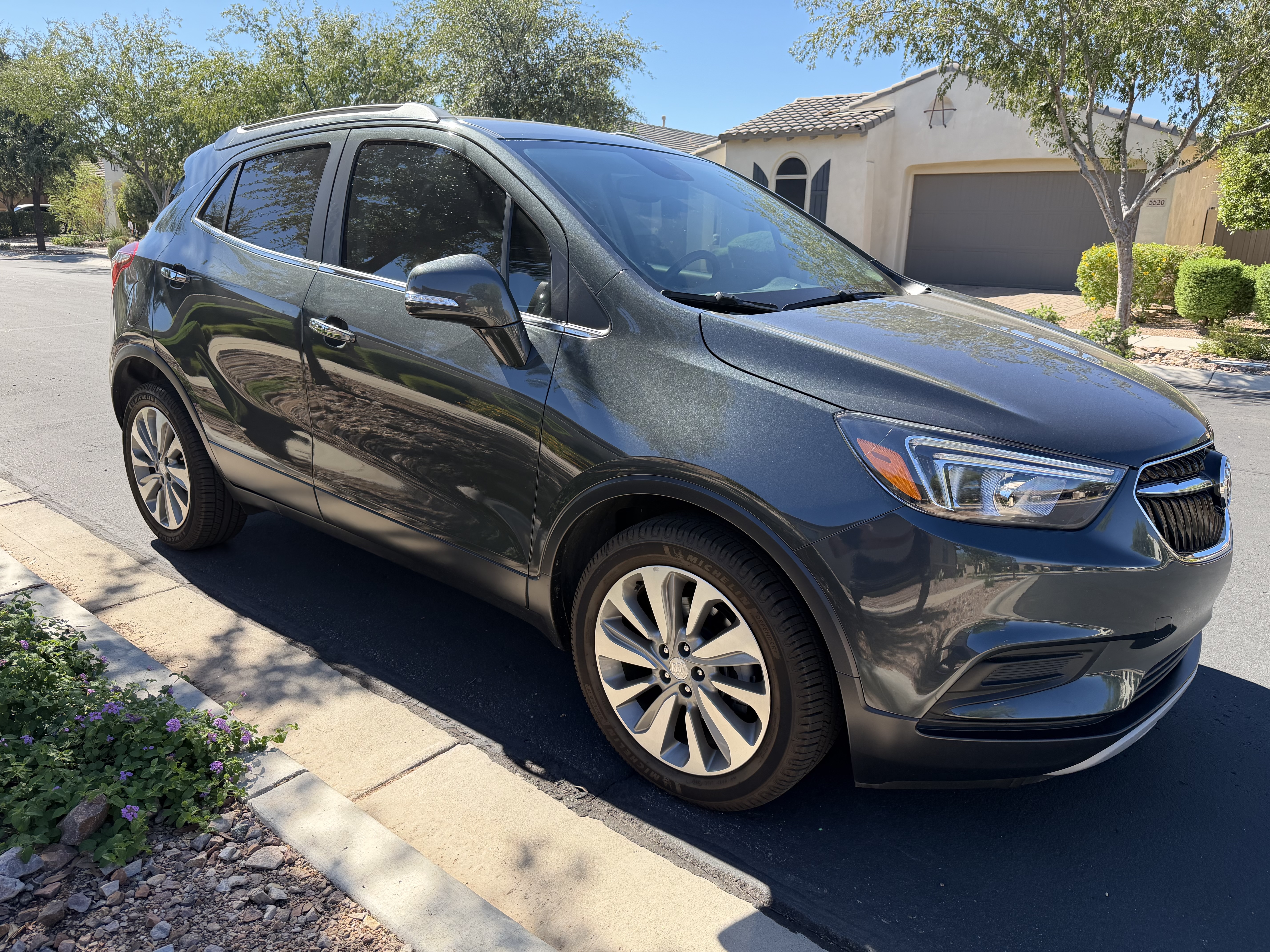 Used 2018 Buick Encore Preferred FWD image 1