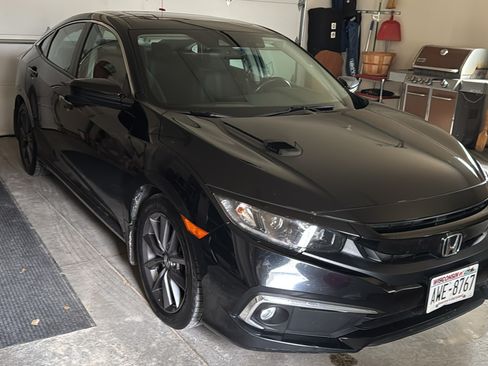 Used 2021 Honda Civic EX image 2