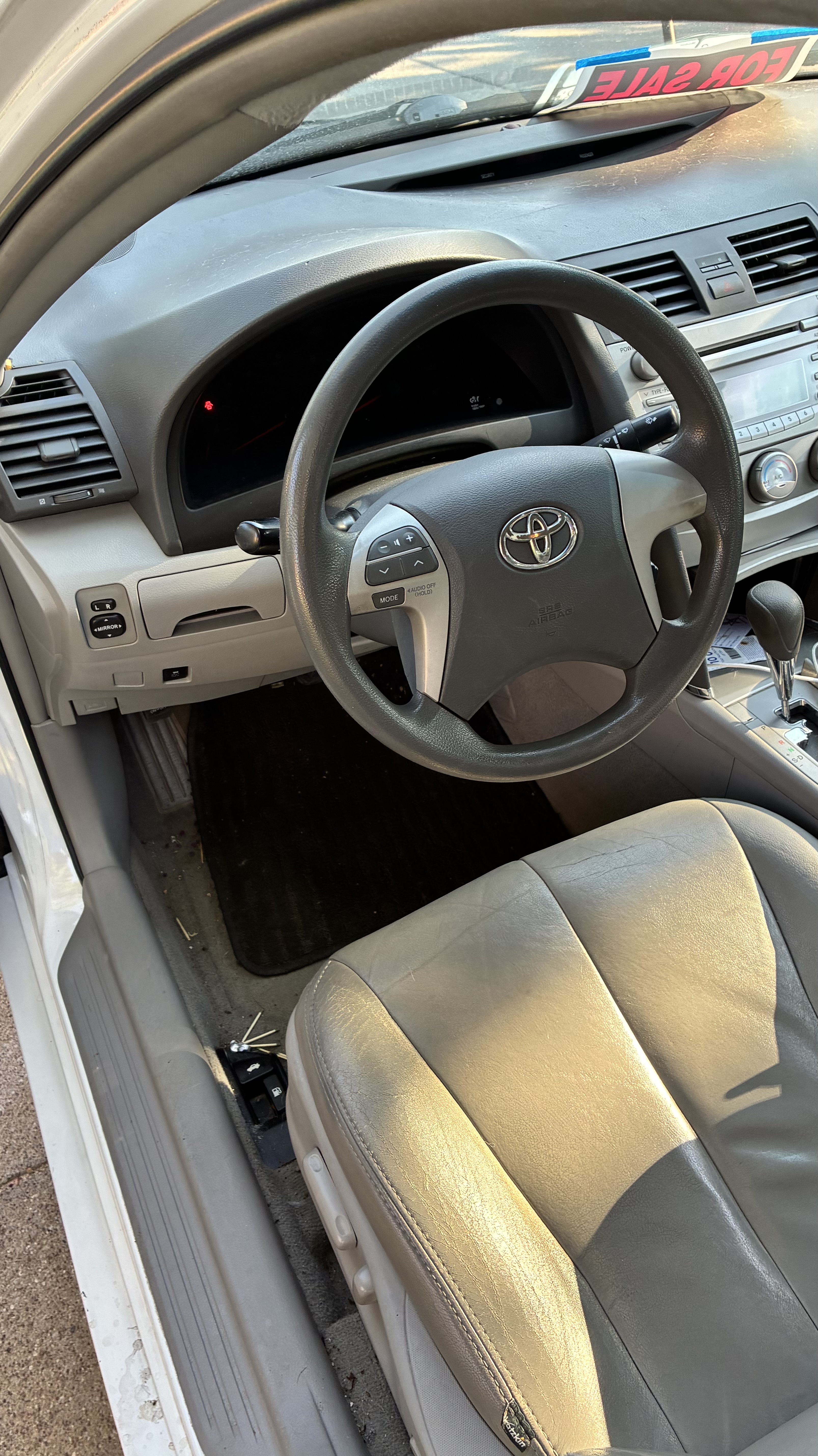 Used 2011 Toyota Camry LE FWD image 15
