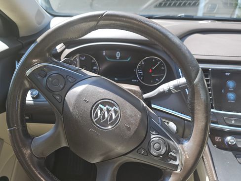 Used 2017 Buick LaCrosse Preferred image 18