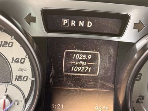 Used 2013 Mercedes-Benz SL 550 image 21