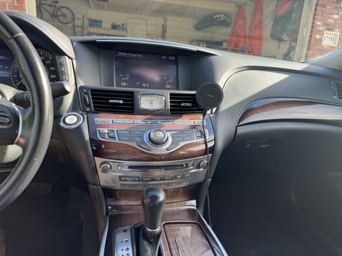 Used 2015 INFINITI Q70 L 3.7 w/ Deluxe Touring Package image 11