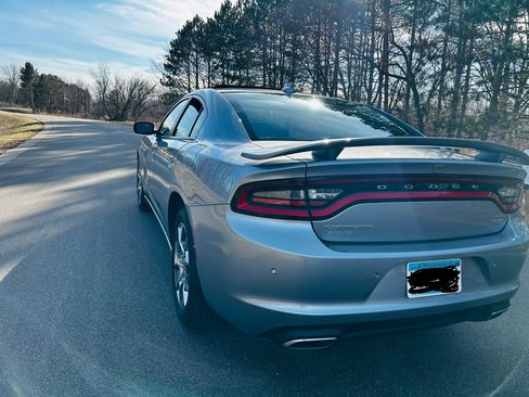 Used 2015 Dodge Charger SXT w/ AWD Plus Group image 9
