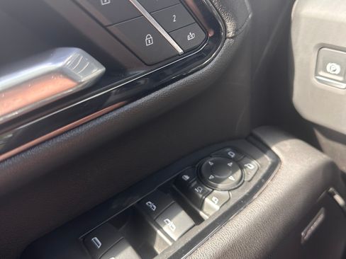 Used 2025 GMC Sierra 2500 AT4 w/ AT4 Premium Plus Package AWD/4WD image 15