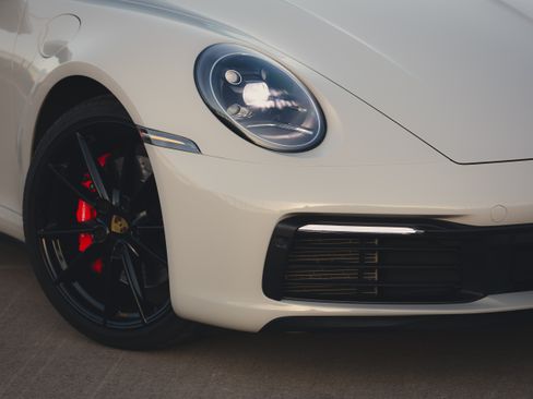 Used 2022 Porsche 911 Carrera S RWD image 24