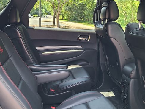 Used 2018 Dodge Durango R/T w/ Technology Group image 30