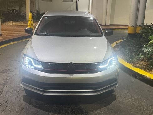 Used 2016 Volkswagen Jetta S image 1