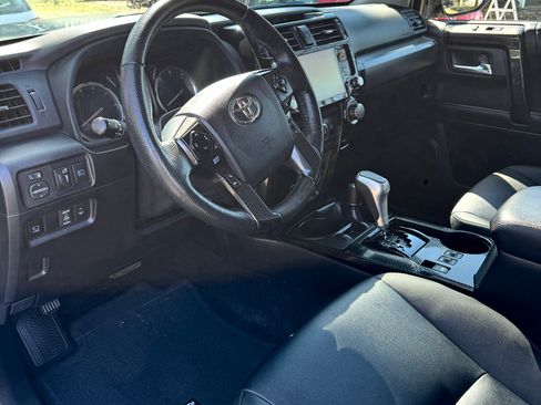 Used 2023 Toyota 4Runner TRD Off-Road Premium w/ Off Road Premium Plus Package image 9