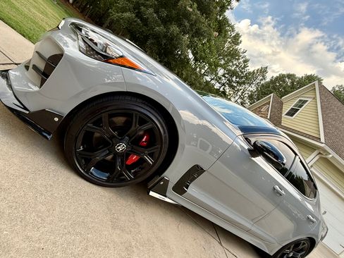 Used 2020 Kia Stinger GT2 image 4