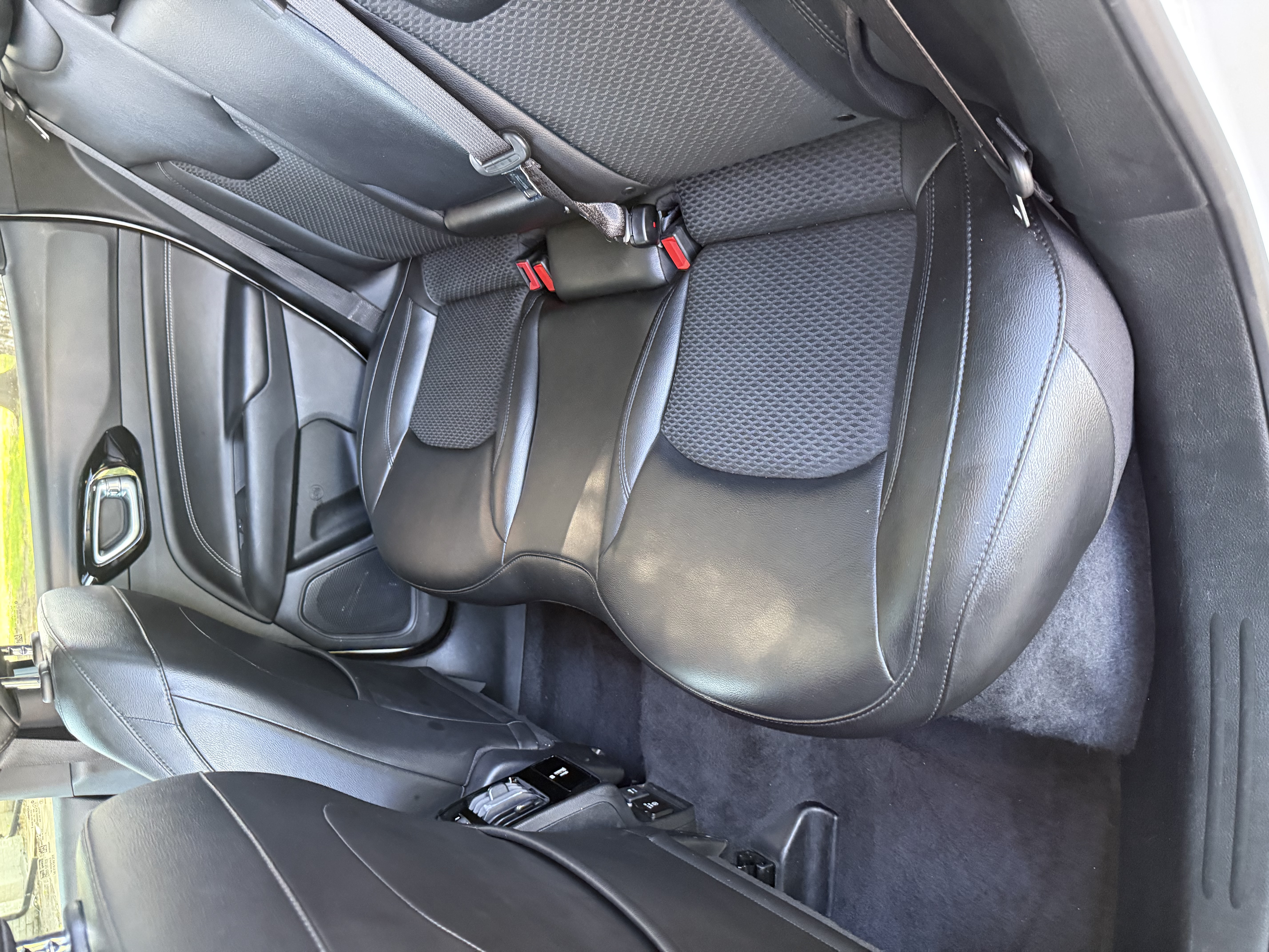 Used 2022 Jeep Compass Latitude w/ Sun and Sound Group FWD image 11