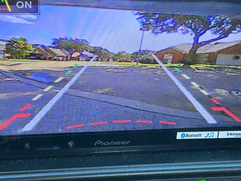 Used 2005 Ford Thunderbird Deluxe image 9