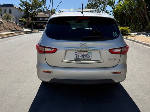 Used 2015 INFINITI QX60 3.5 Sport Utility 4D w/ Premium Plus Package image 9