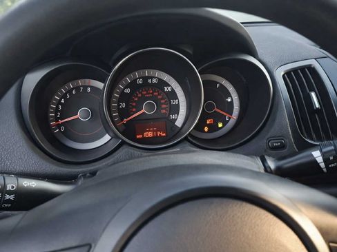 Used 2013 Kia Forte Koup EX image 5