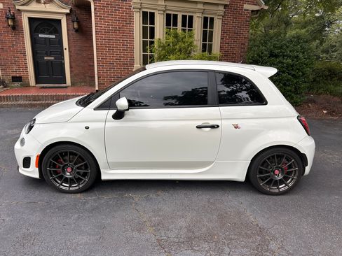 Used 2013 FIAT 500 Abarth FWD image 2