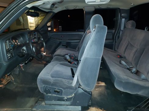 Used 2001 Chevrolet Silverado 3500 LS image 6