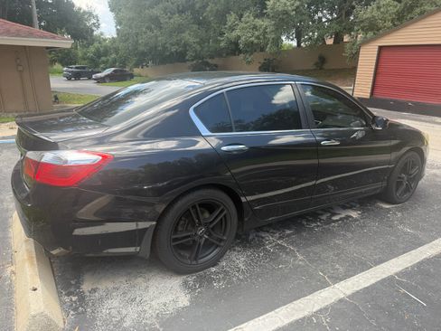 Used 2015 Honda Accord Sport image 17