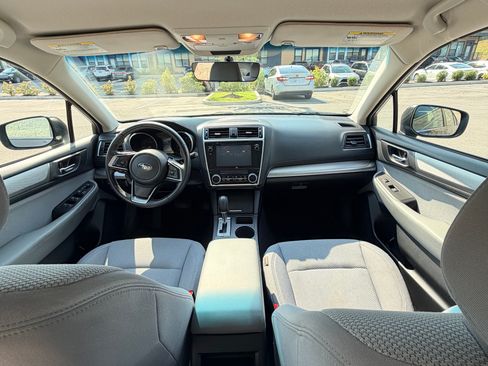 Used 2018 Subaru Legacy 2.5i Premium AWD/4WD image 9