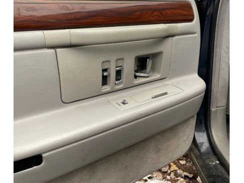 Used 1994 Cadillac De Ville Sedan image 9