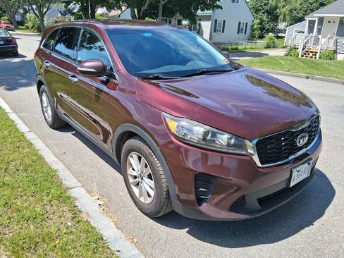 Used 2019 Kia Sorento AWD V6 image 1
