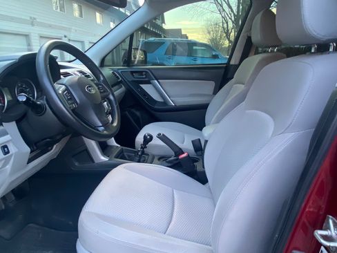 Used 2016 Subaru Forester 2.5i Premium image 8