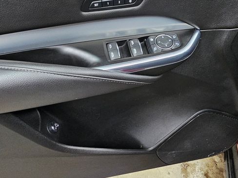 Used 2019 Cadillac XT4 Premium Luxury w/ Cold Weather Package image 11