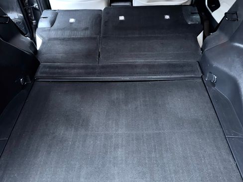 Used 2021 Toyota RAV4 XLE Premium image 6