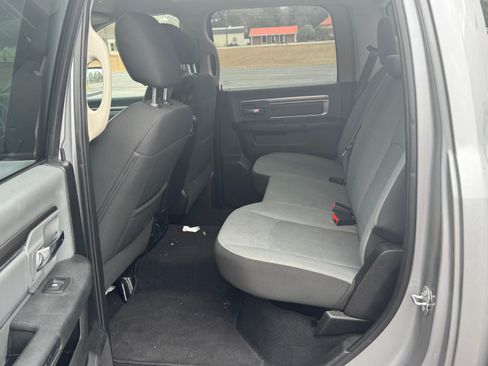 Used 2021 RAM 1500 Classic SLT image 13