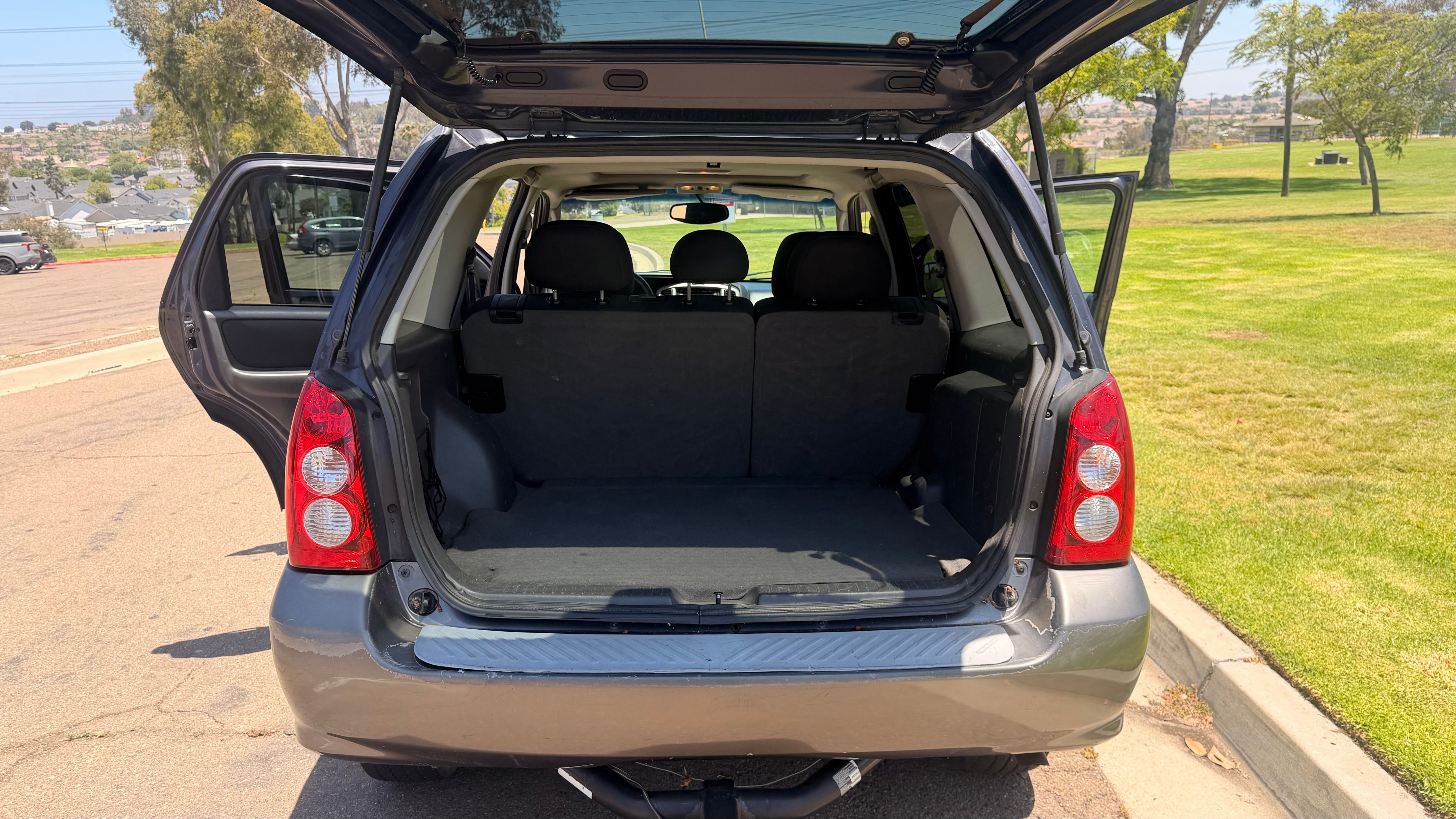 Used 2005 MAZDA Tribute s w/ Package 1 AWD/4WD image 11