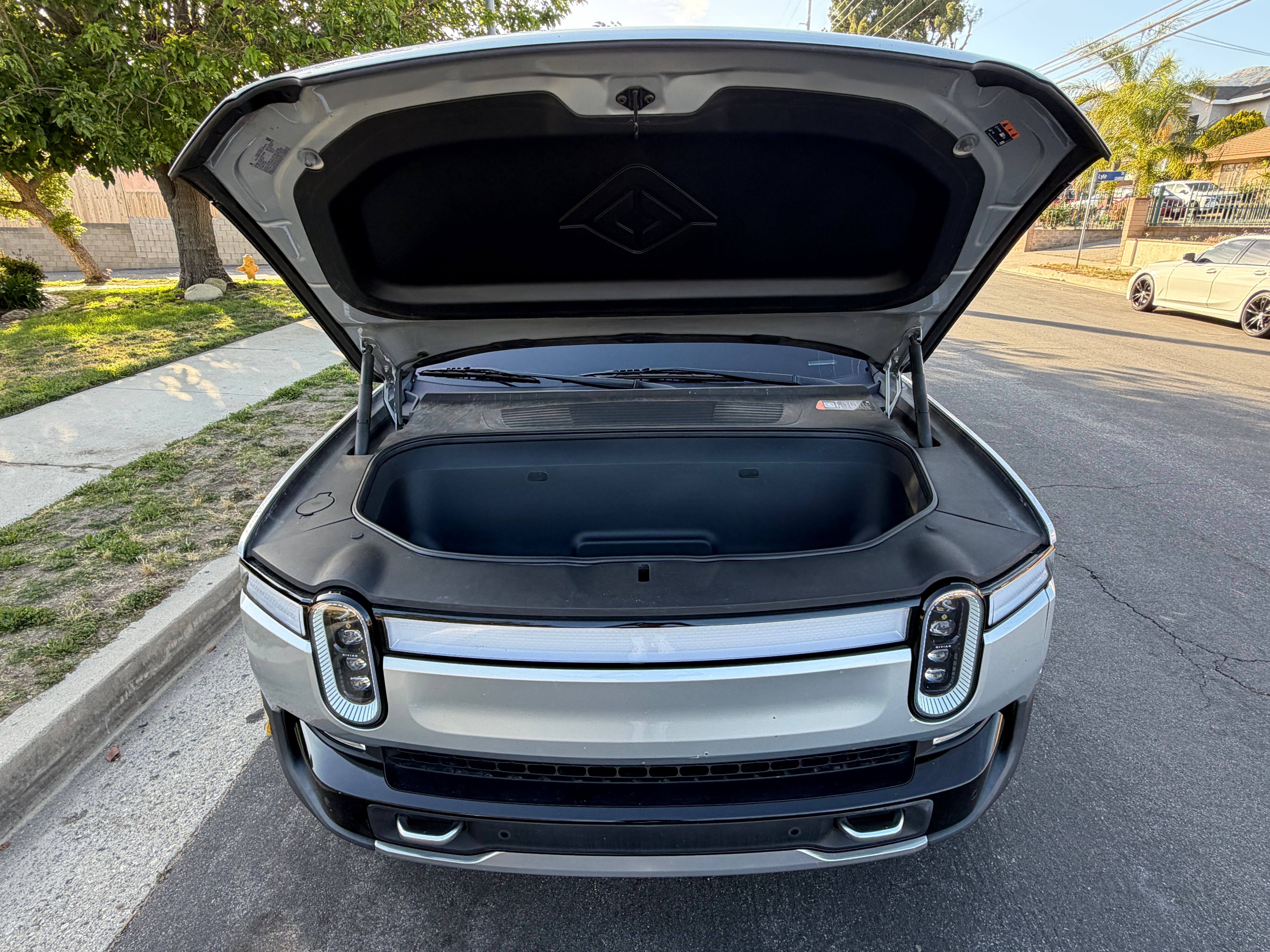 Used 2022 Rivian R1T Launch Edition AWD/4WD image 8