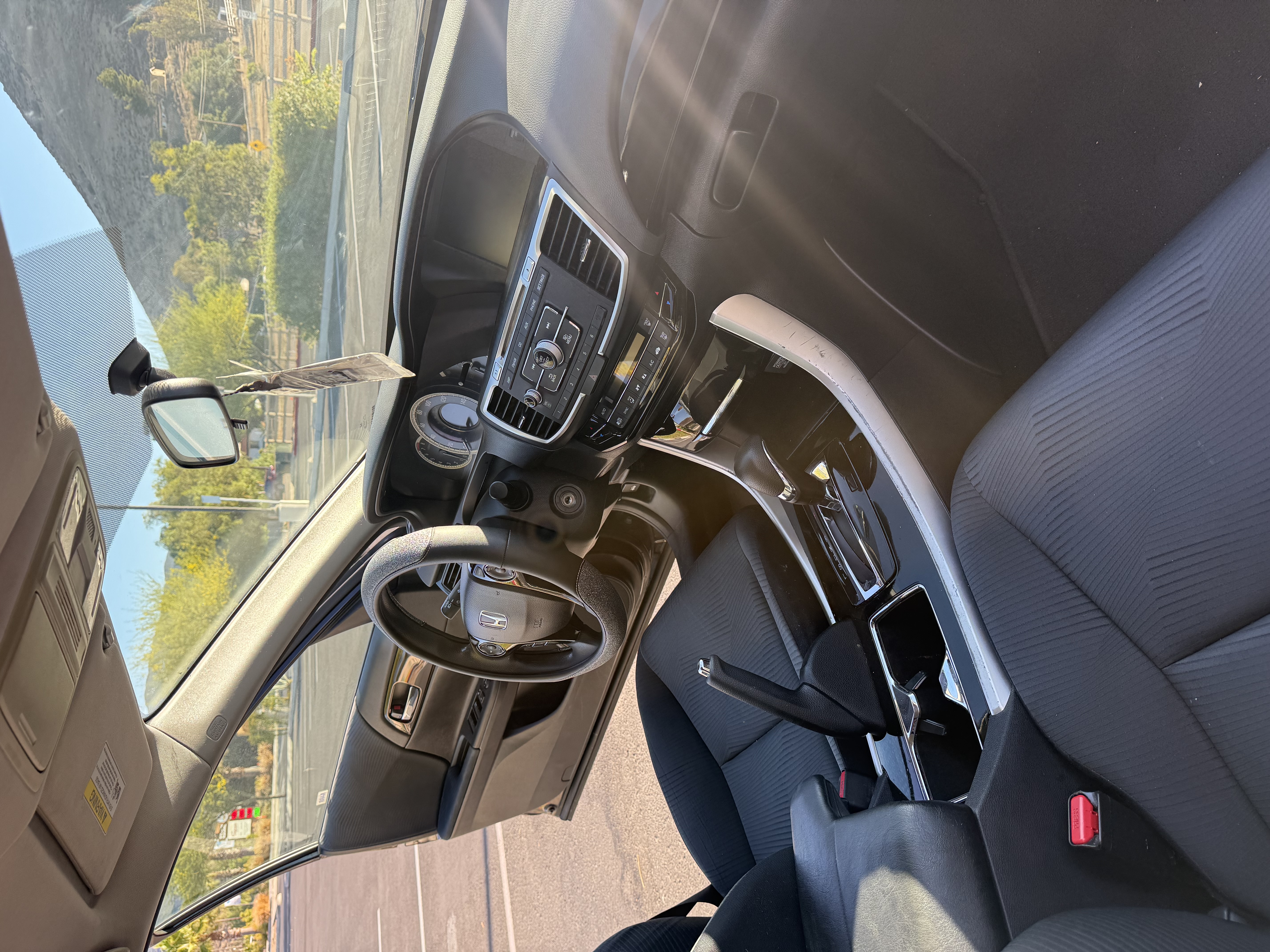 Used 2017 Honda Accord LX image 5