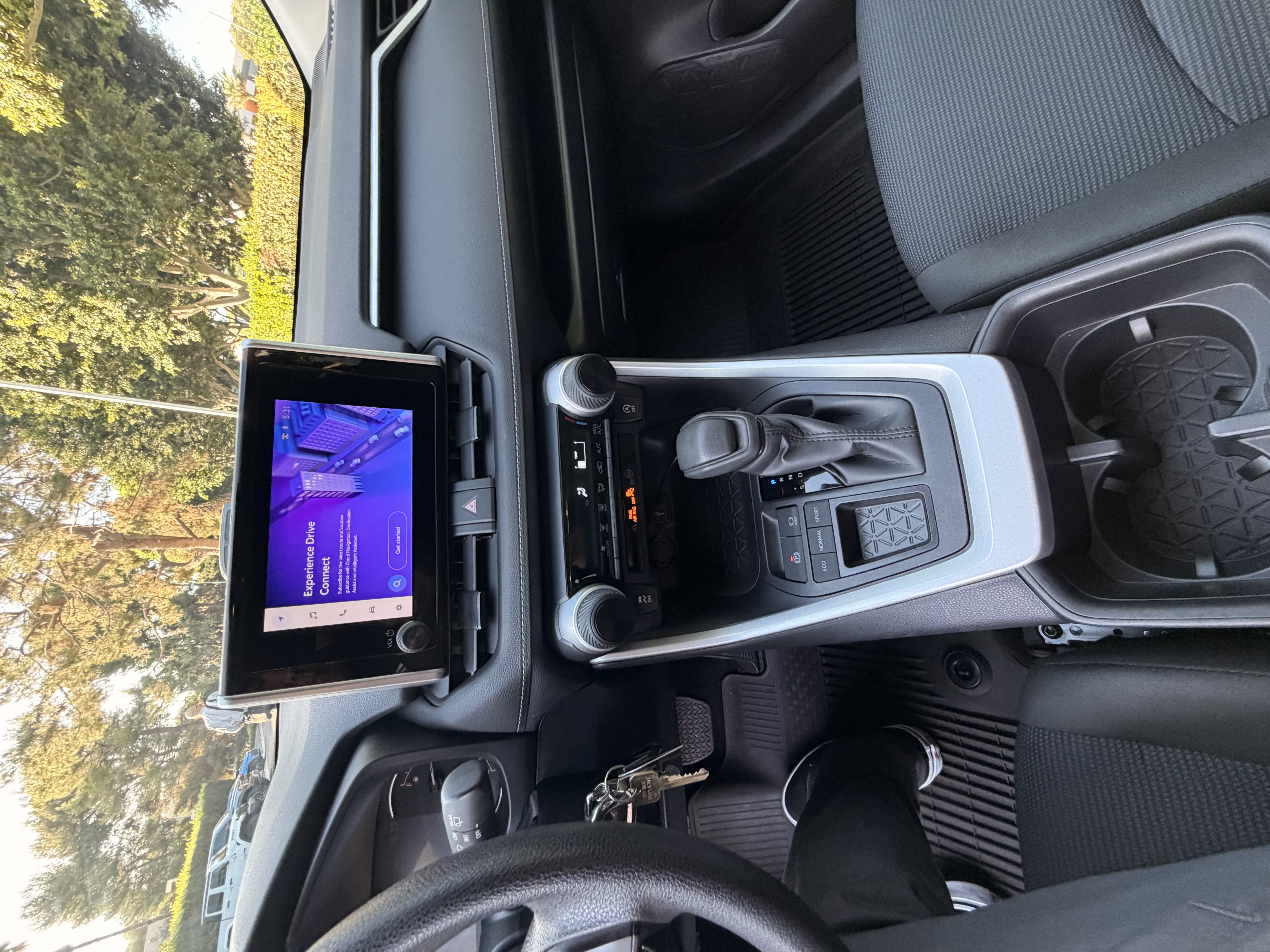 Used 2025 Toyota RAV4 LE FWD image 13