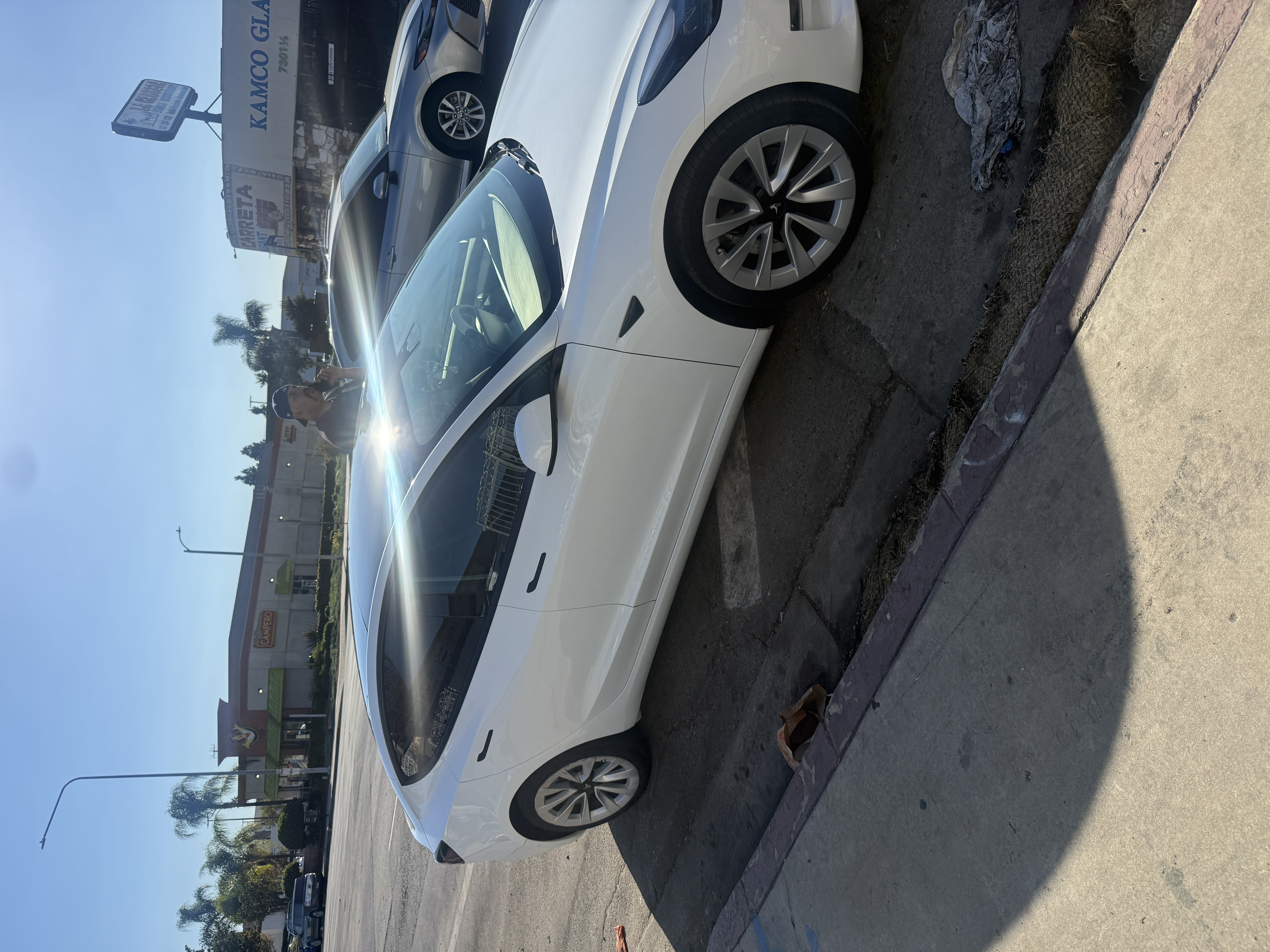 Used 2022 Tesla Model 3 Long Range AWD/4WD image 2