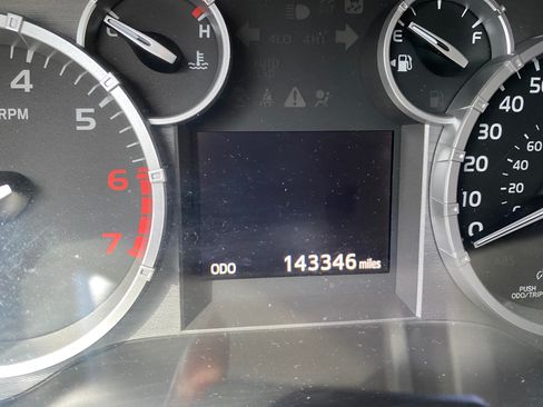 Used 2014 Toyota Tundra SR5 image 17