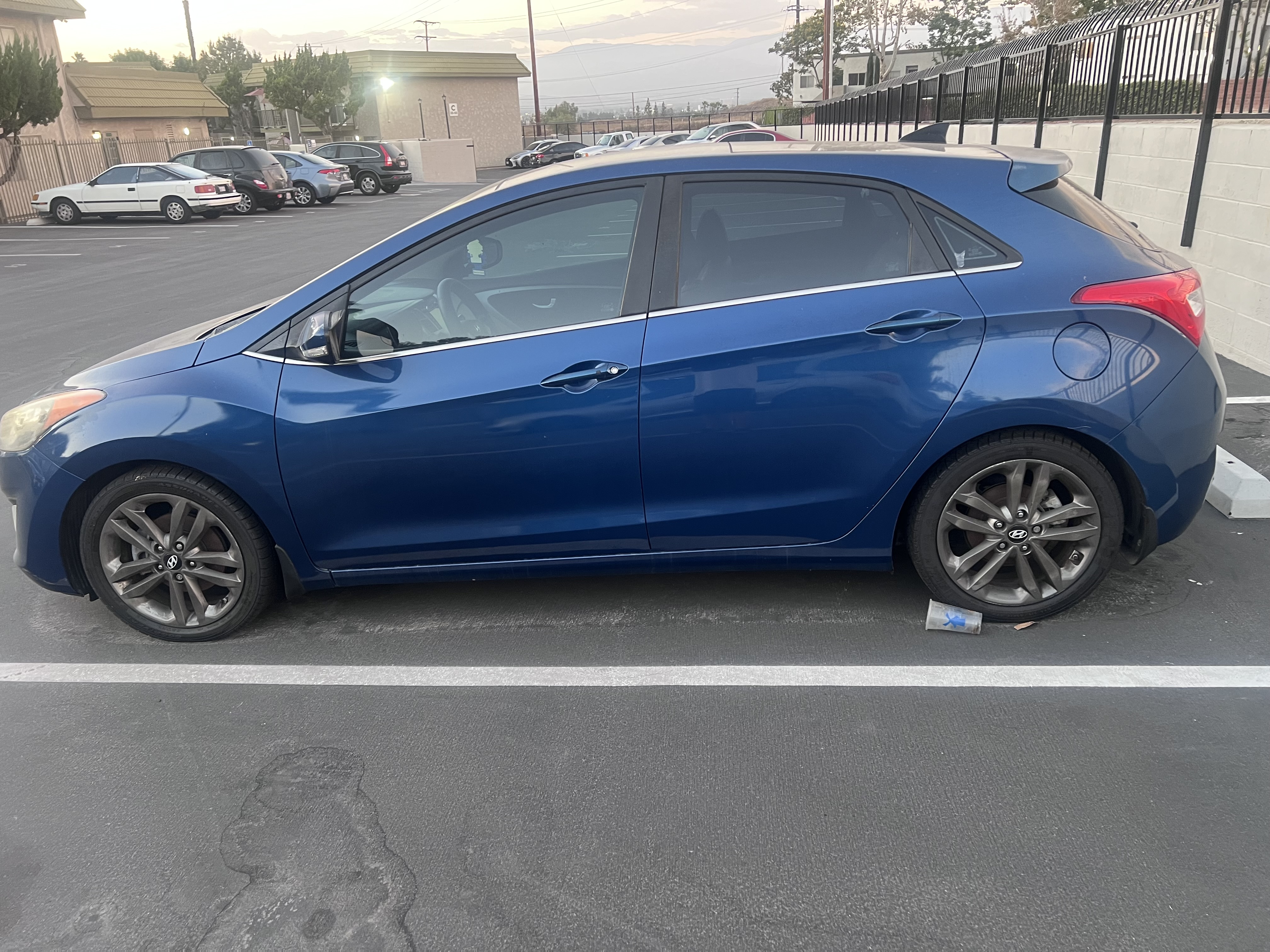 Used 2016 Hyundai Elantra GT w/ Option Group 03 FWD image 4