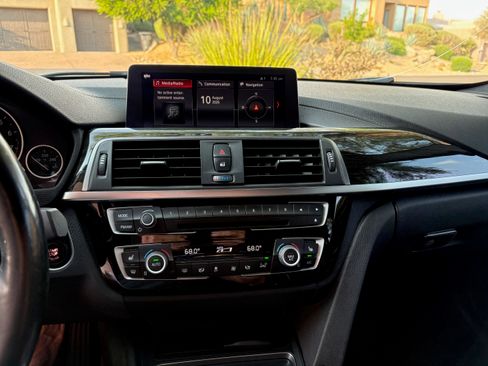 Used 2018 BMW 330i Sedan RWD image 13