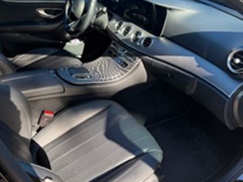 Used 2022 Mercedes-Benz E 350 Sedan image 11