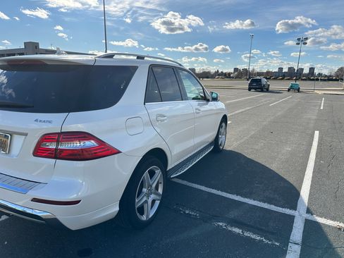 Used 2014 Mercedes-Benz ML 550 4MATIC image 10