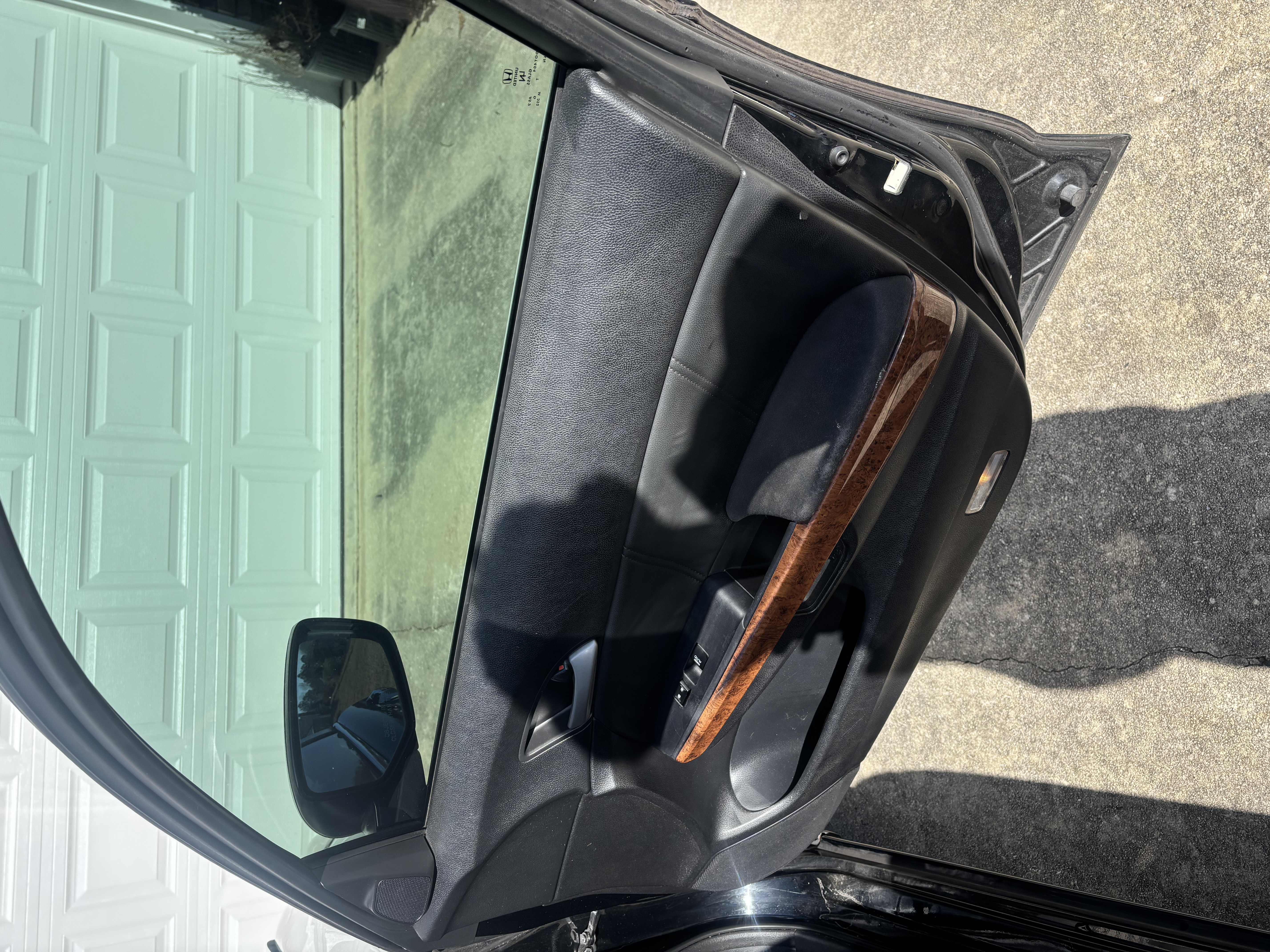 Used 2011 Honda Accord EX-L image 18