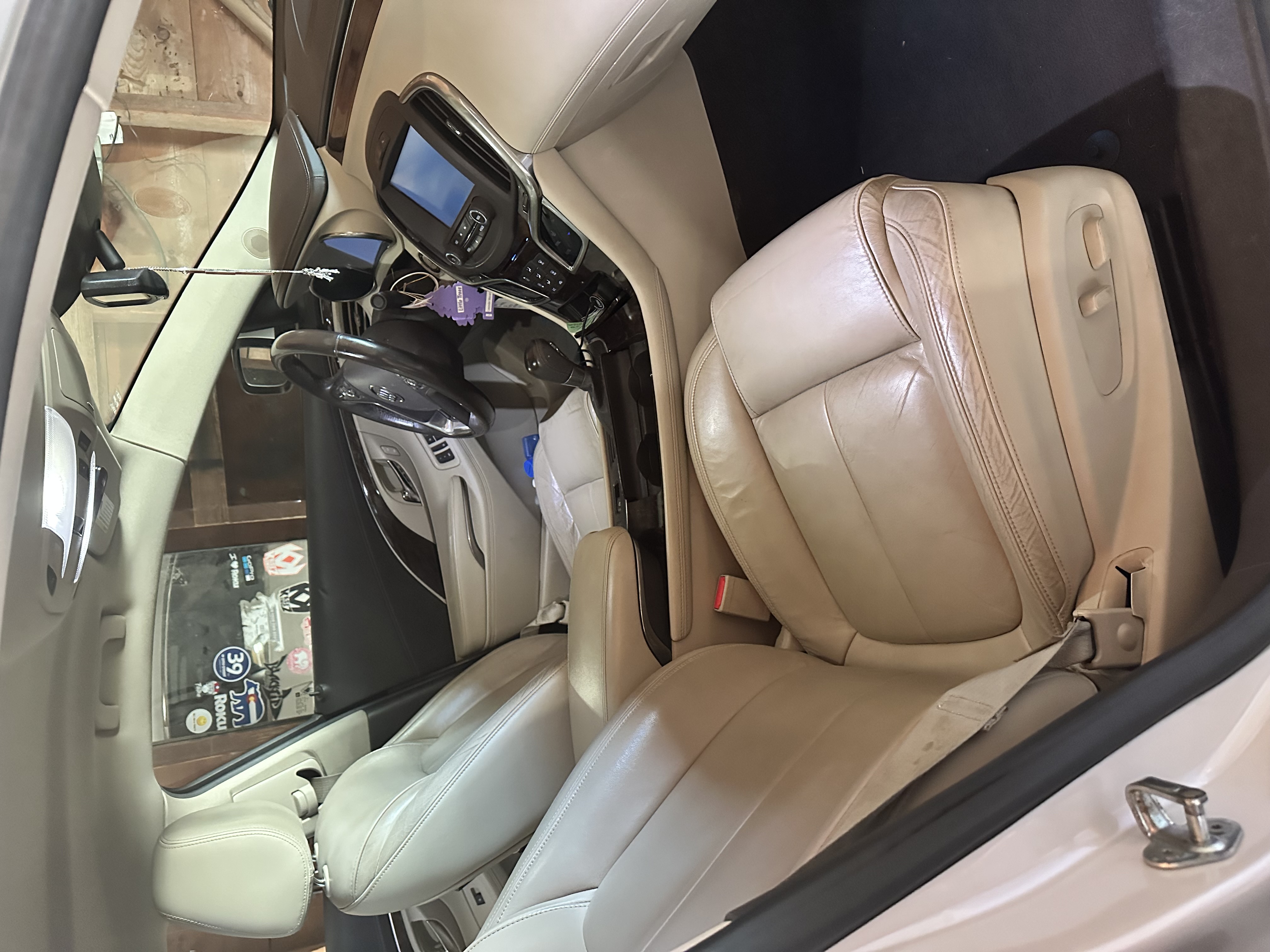 Used 2016 Buick LaCrosse Leather w/ Experience Buick Package FWD image 5