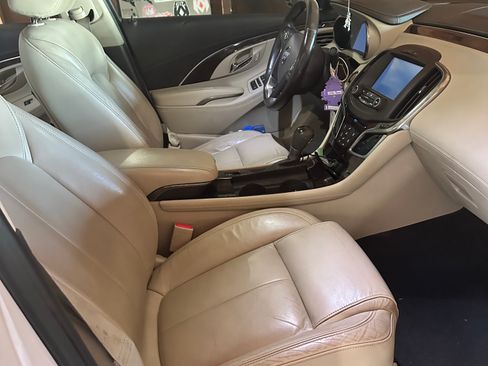 Used 2016 Buick LaCrosse Leather w/ Experience Buick Package FWD image 5