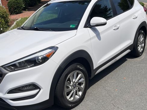 Used 2017 Hyundai Tucson SE Plus AWD/4WD image 1