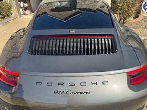 Used 2019 Porsche 911 Carrera image 9