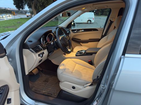 Used 2016 Mercedes-Benz GLE 300d 4MATIC image 9