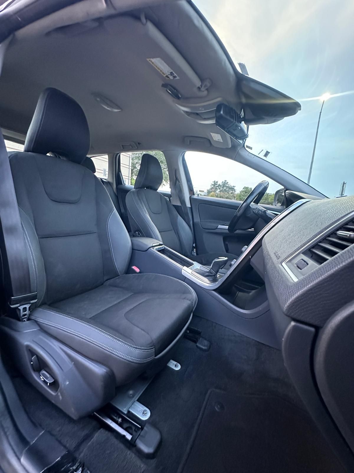 Used 2015 Volvo XC60 T5 FWD image 6