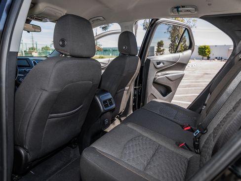 Used 2019 Chevrolet Equinox LT image 23