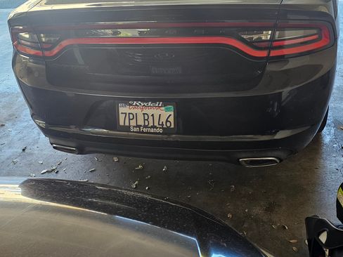 Used 2015 Dodge Charger SE image 6